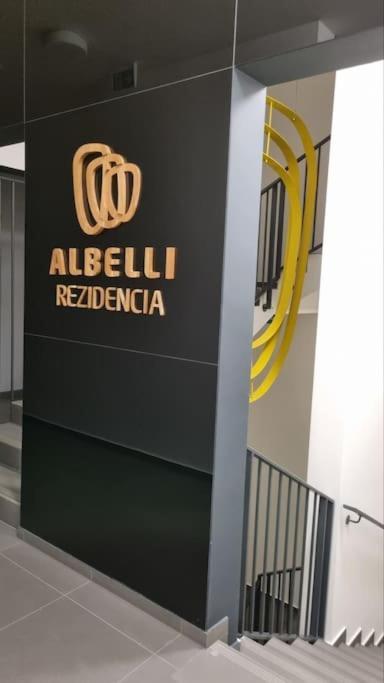 M&M2 Apartment Near Center With Free Parking - Ac Košice Eksteriør billede
